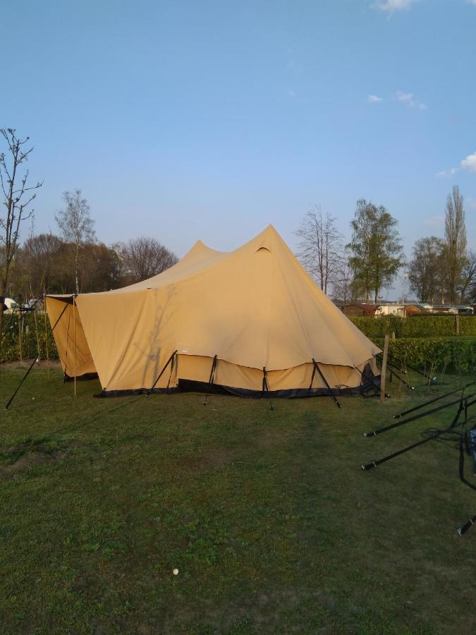 Tent-Ok Opende Kültér fotó